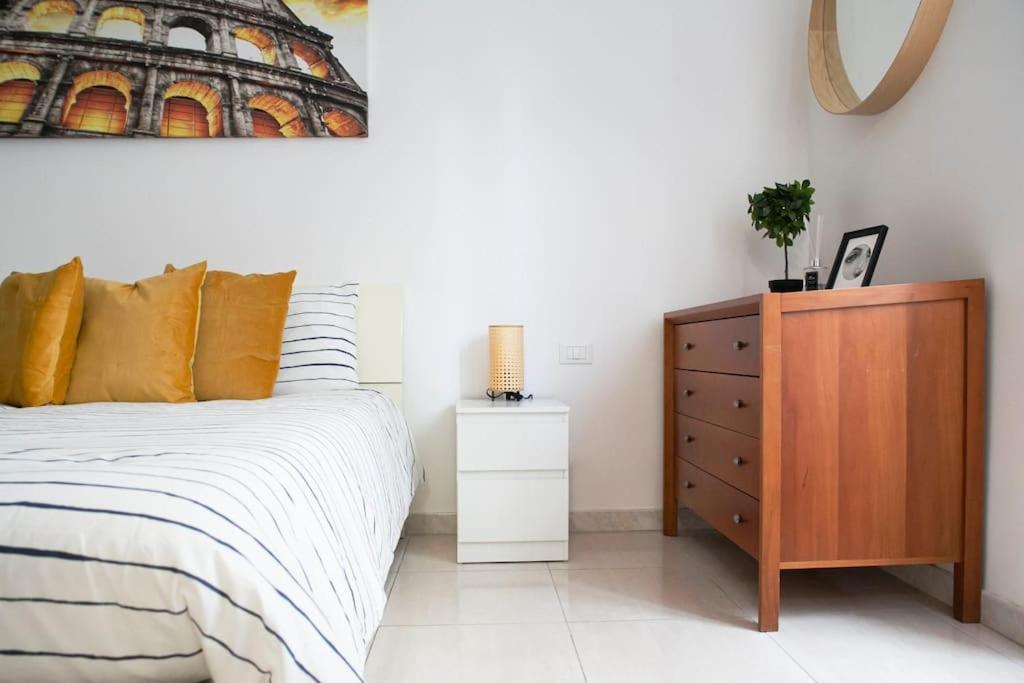 A Comfortable Apartment For You In San Lorenzo Рим Екстериор снимка